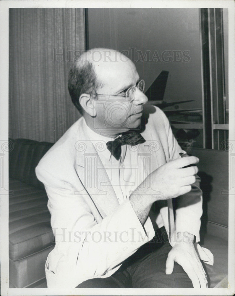 1971 Press Photo David Mintzer Engineer Acting Dean Northwestern University - Historic Images