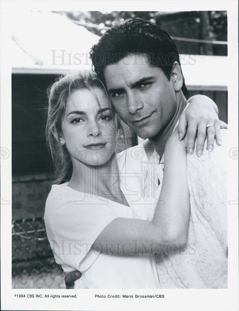 1994 Press Photo Cynthia Gibb &amp; John Stamos Star In &quot;To Sleep With Danger&quot; - Historic Images