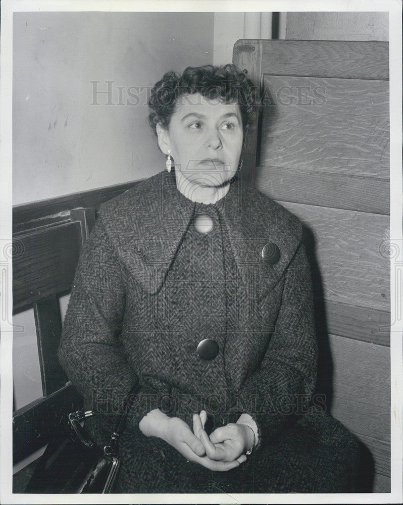 1958 Press Photo Mrs. Jean Runyan sits in Fillmore Police Station - Historic Images