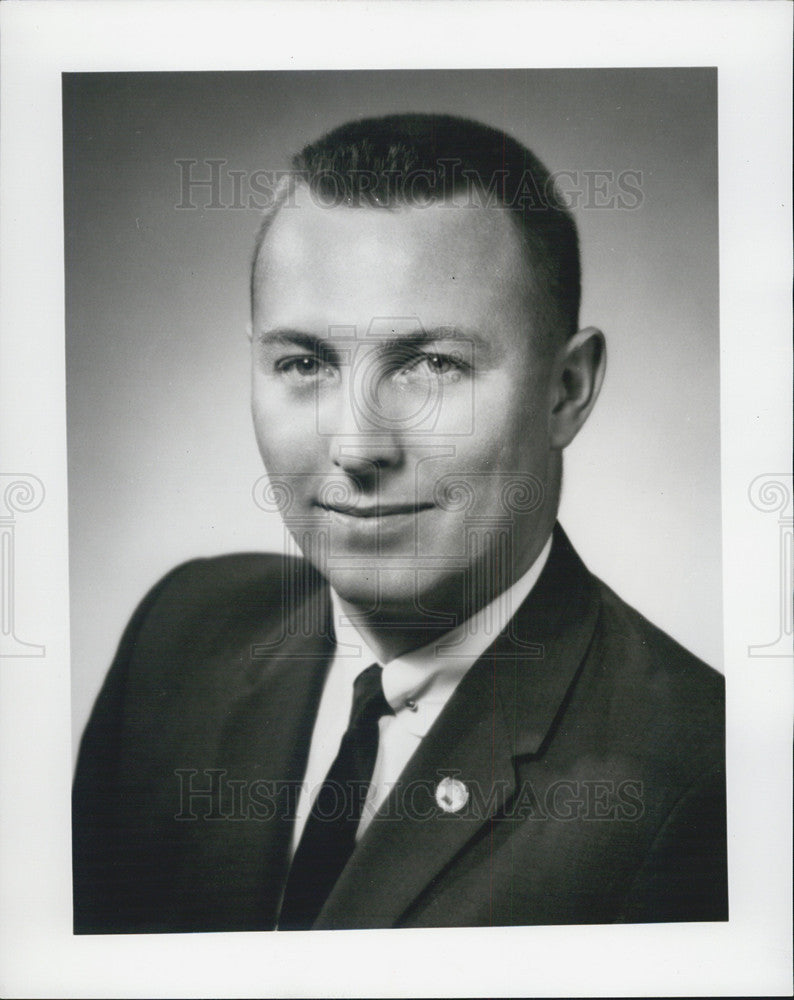 Press Photo James S. Mohler Assistant Sales Manager Field Enterprises - Historic Images