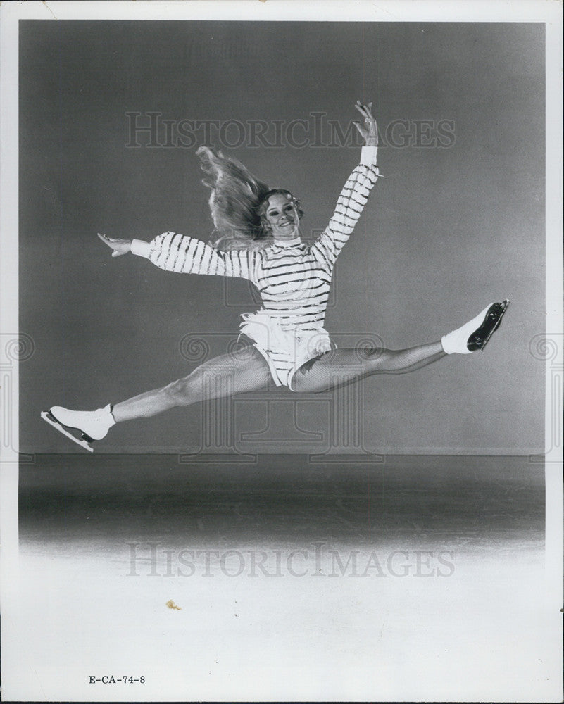 1974 Press Photo Jo Jo Starbuck Figure Skater - Historic Images