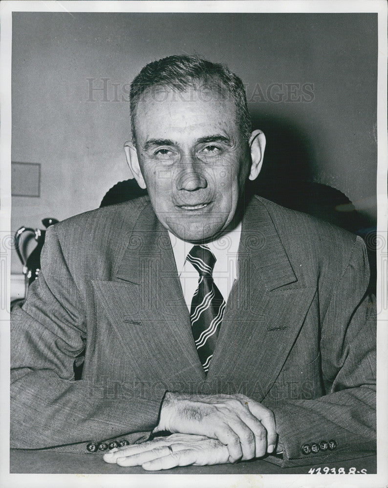 1955 Press Photo Hugh Milton, II, Assistant Secretary, Army - Historic Images