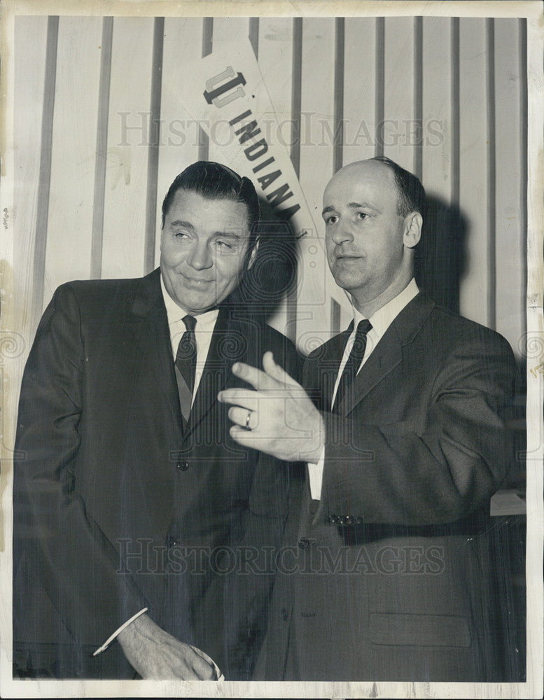 1963 Press Photo Indiana University Dinner President Elvis Stahr Club Don Brown - Historic Images