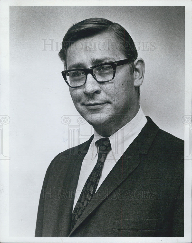 1969 Press Photo ABC Veep Thomas L. Mistak - Historic Images