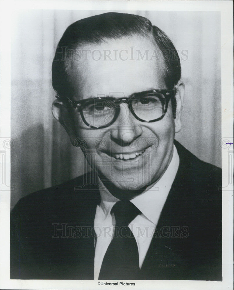 1976 Press Photo Walter Mirisch Is Producer of &quot;Midway&quot; - Historic Images