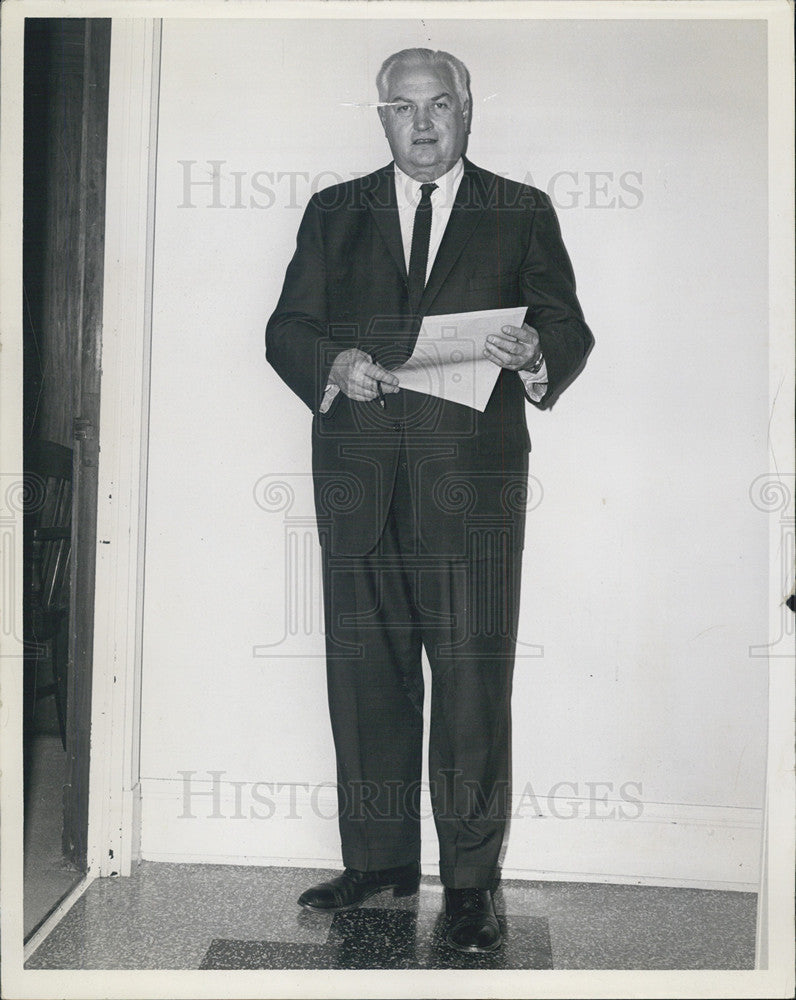 1974 Press Photo Tim O&#39;Conner TV Host - Historic Images