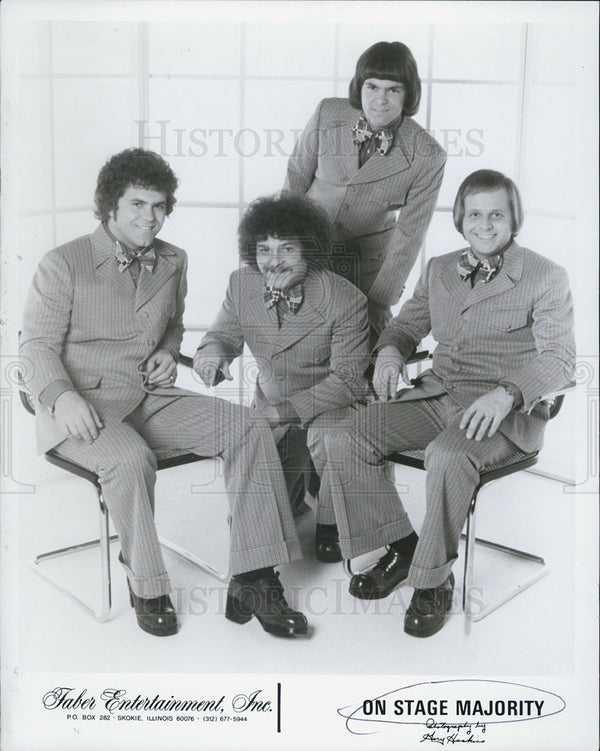 On Stage Majority singers 1975 Vintage Press Photo Print - Historic Images