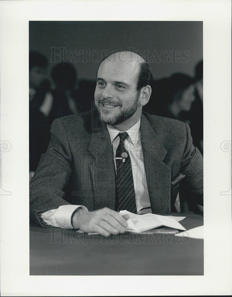 1986 Press Photo Norman Nye, News Correspondent - Historic Images