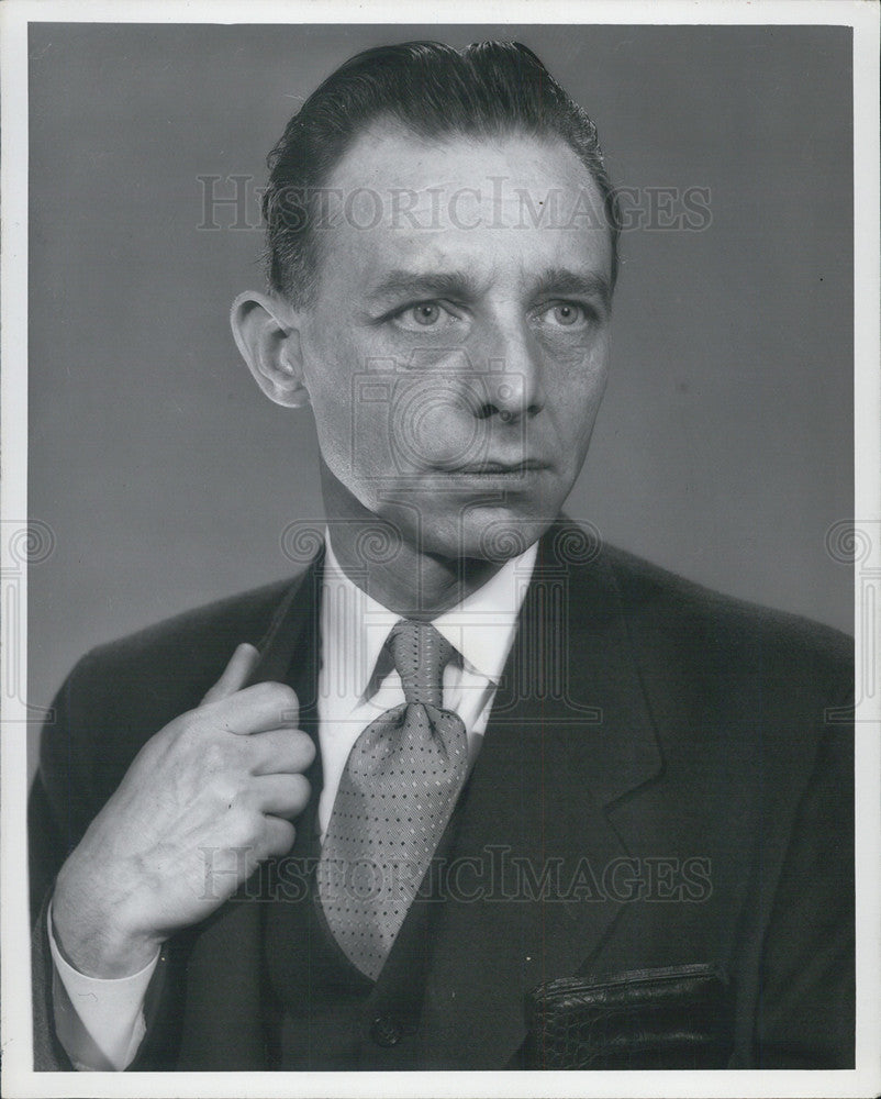 1951 Press Photo Edward Dunbar O&#39;Brien Chicago Republican economist - Historic Images