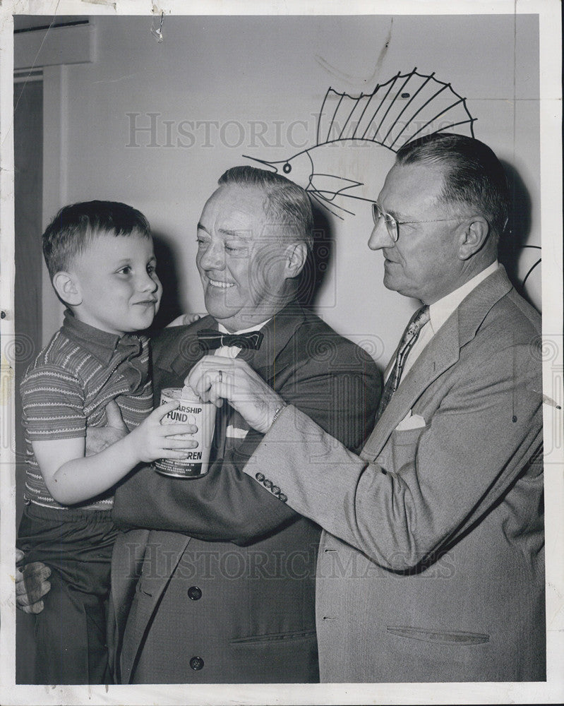 1954 Press Photo Bill King secretary Bowling Proprietors Assn. fund drive Craig - Historic Images