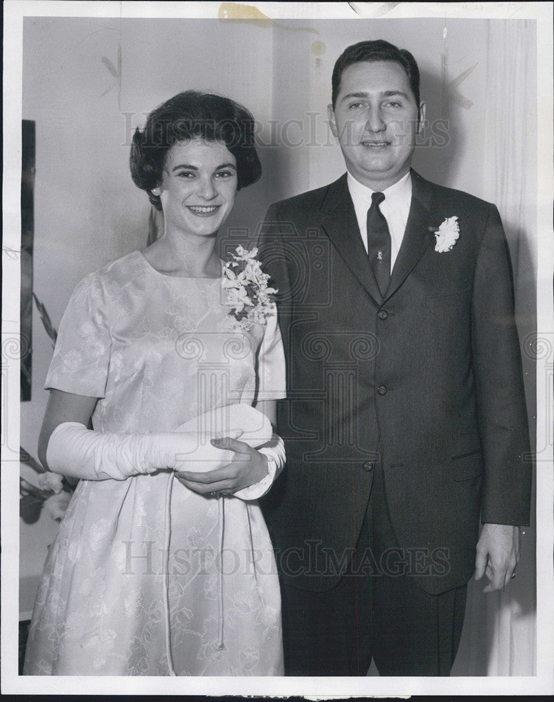 1962 Press Photo Newlyweds Mr. and Mrs. John D. O&#39;Brian of Chicago - Historic Images