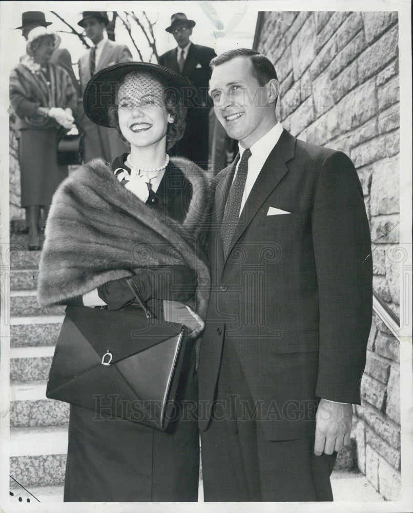 1957 Press Photo Martha Royer to wed David Oberlander - Historic Images