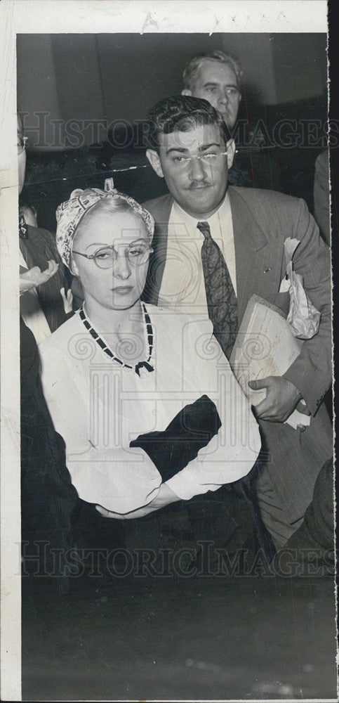 1946 Press Photo Mrs. Ethel O&#39;Day dancer club soho Harry Weiner floorman - Historic Images