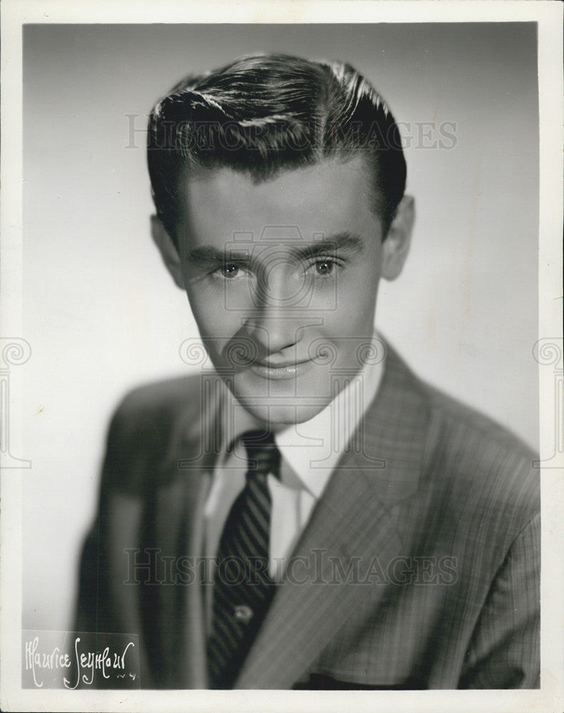 1960 Press Photo Singer Denny O&#39;Connor - Historic Images