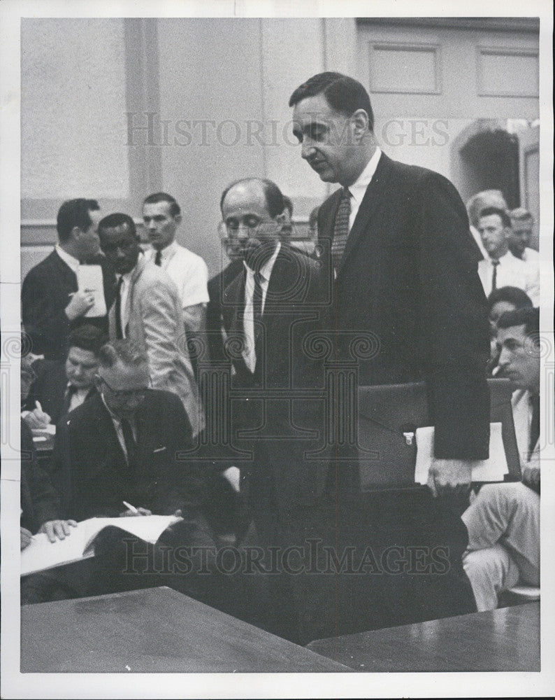 1965 Press Photo Attorney Rochard Orlikoff - Historic Images