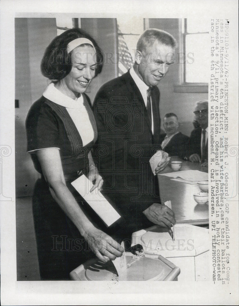 1962PressPhoto Robert j. Odegard GOP Candidate for 6th Dist. and wife cast votes - Historic Images