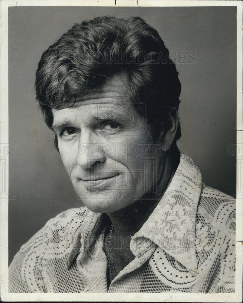 1973 Press Photo of Hugh O&#39;Brian, star of play &quot;The Desperate Hours&quot; - Historic Images