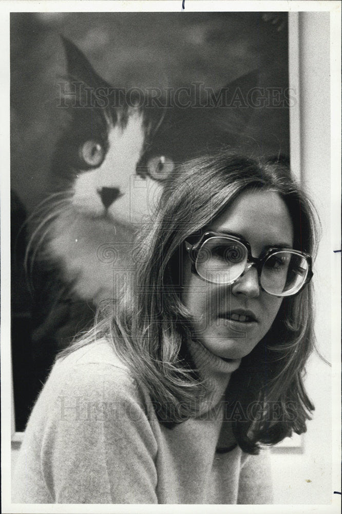 1977 Press Photo Jennifer Malleck, Manager of Tree House Animal Foundation - Historic Images