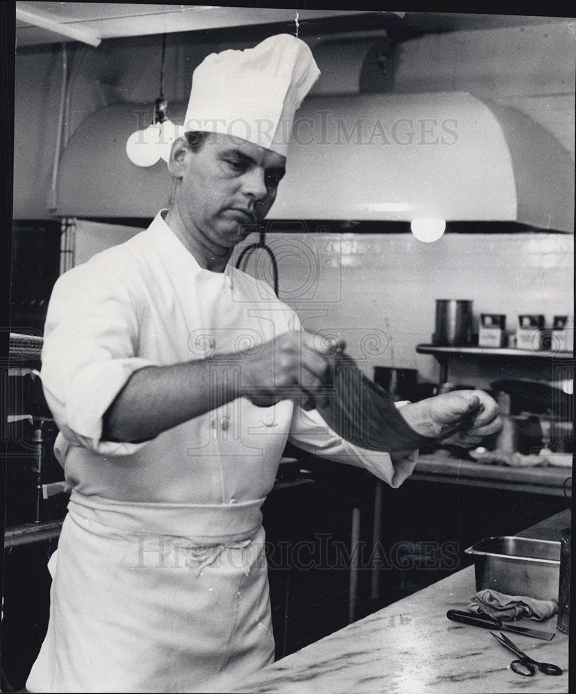 1972 Press Photo Lutz Olkiewicz,pastry chef at Drake Hotel - Historic Images