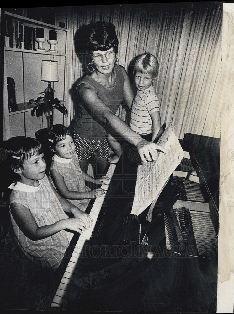 1973 Press Photo Diana Milesko Pytel music for preschoolers and Piano prodigies - Historic Images