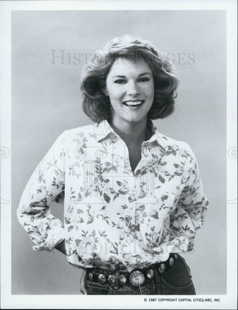 1987 Press Photo Carolyn McCormick as Rita Fiori in Spenser: For Hire - Historic Images