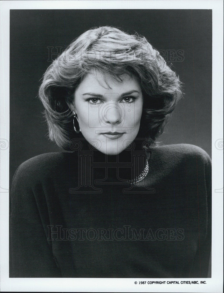 1987 Press Photo Carolyn McCormick as Rita Fiori in Spenser: For Hire - Historic Images