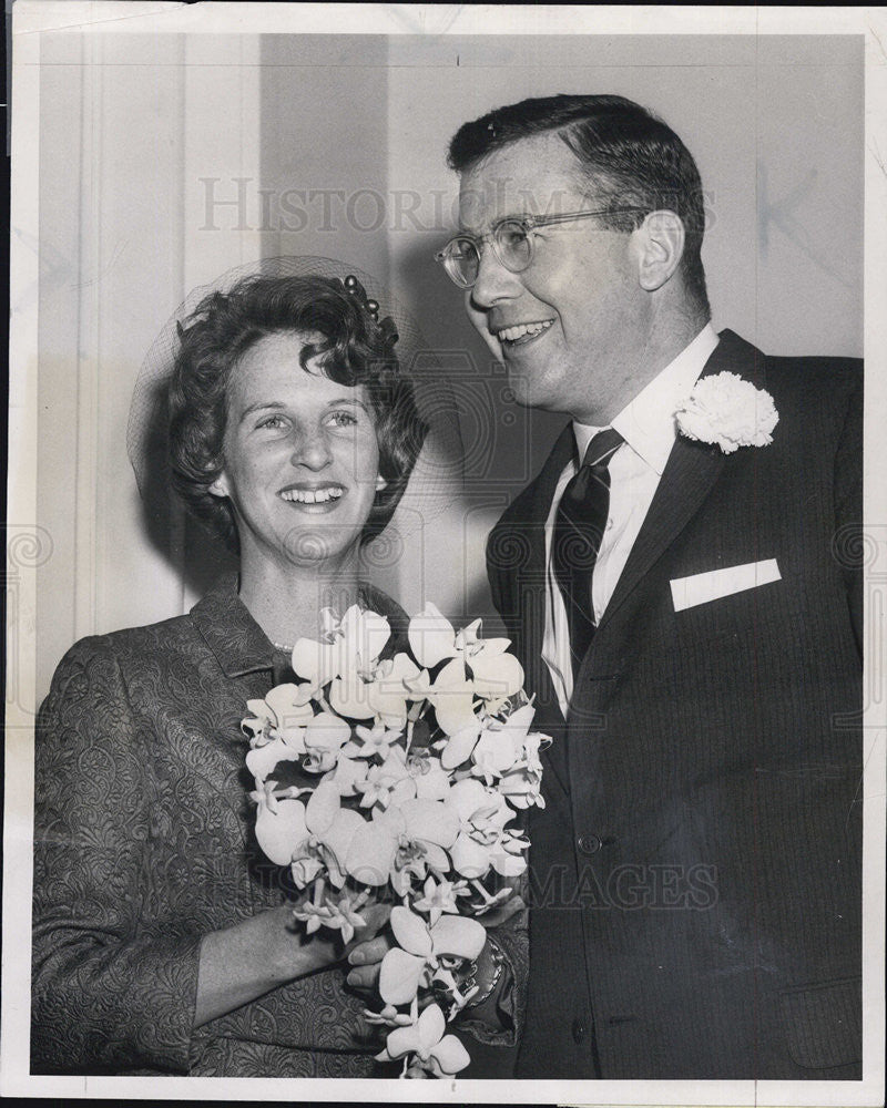 1963 Press Photo Elizabeth Thorne marries Albert Edward Pyott - Historic Images