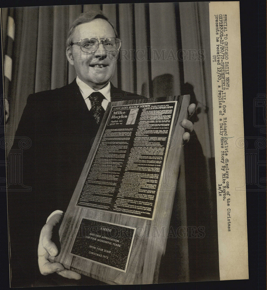 1972 Press Photo Richard B. Ogilvie Award - Historic Images