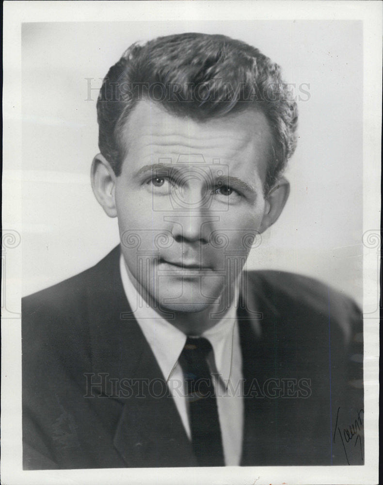 1952 Press Photo Biff McGuire Moon Blue - Historic Images