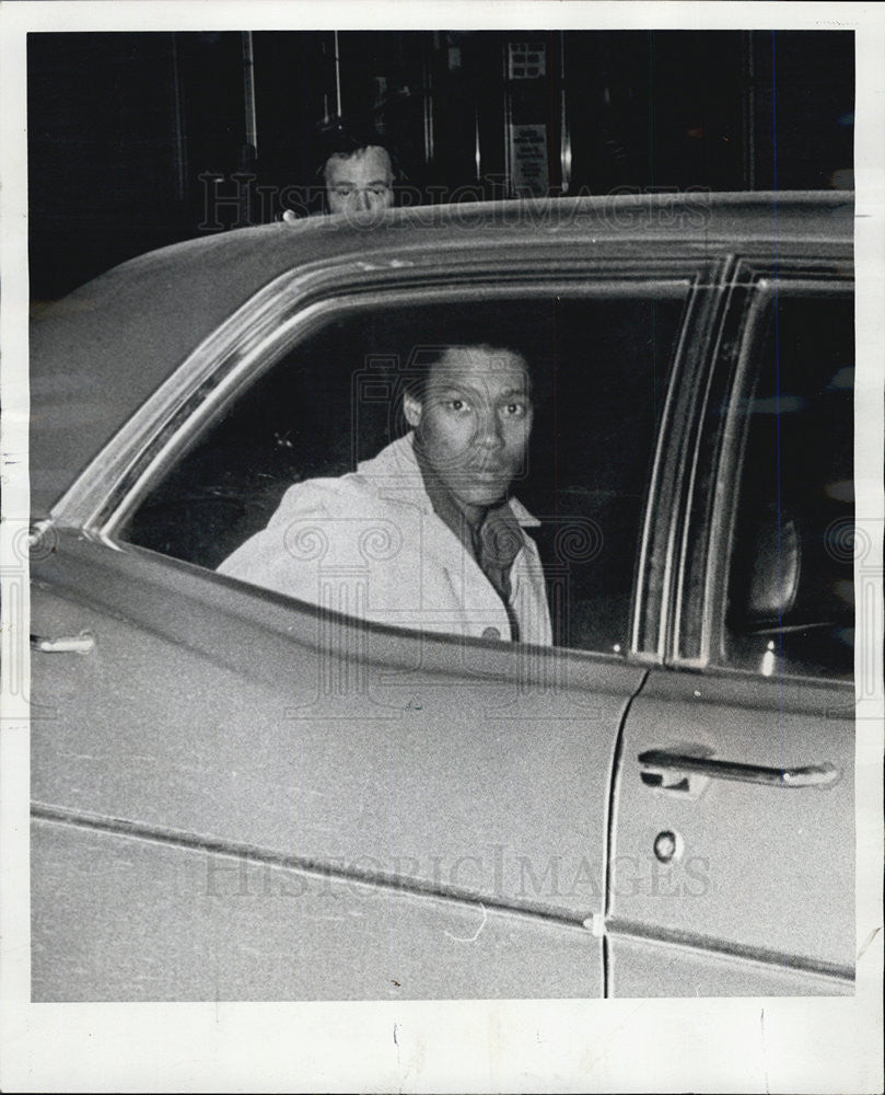 1972 Press Photo Police take four suspects to county Jail slaying suspects - Historic Images