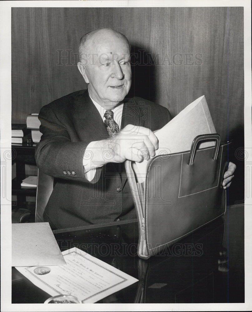 1958 Press Photo Assessor John F. McGuane at his new desk - Historic Images