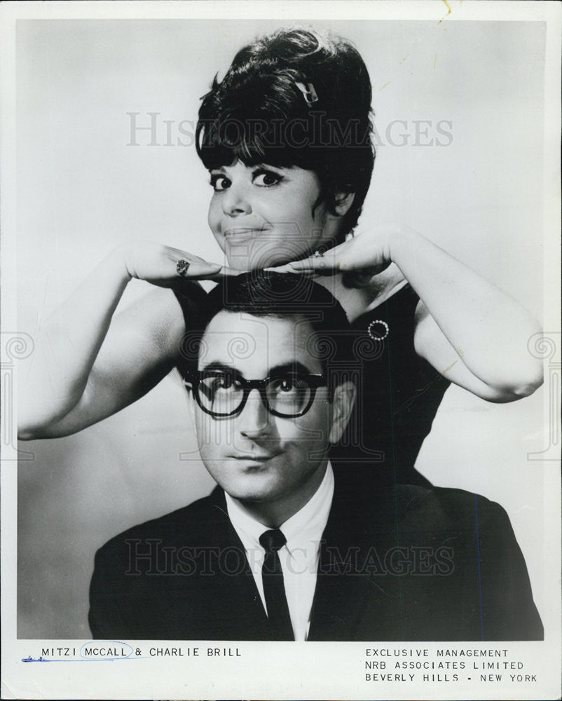 1967 Press Photo of acting duo &amp; couple Mitzi McCall and Charlie Brill - Historic Images