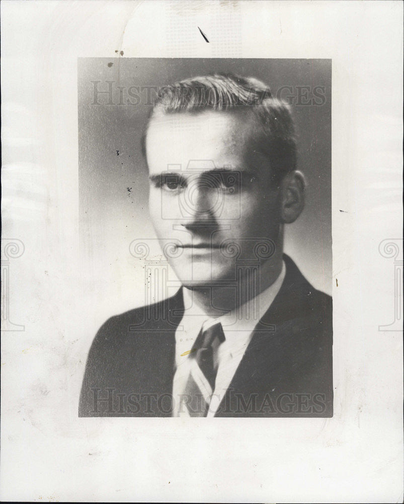 1959 Press Photo Lt. John Dennis Malone member crew plane attacked Korea - Historic Images