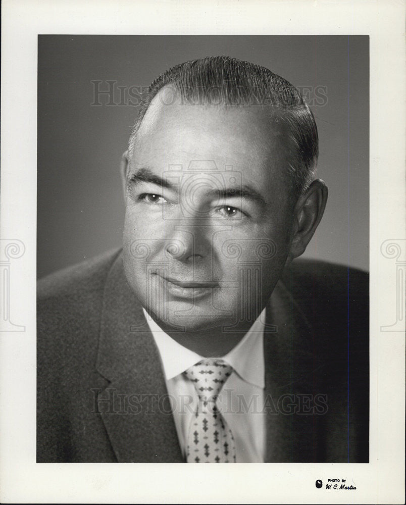 1958 Press Photo N.L. Maino Is Vice President Of Greyhound Corporation - Historic Images