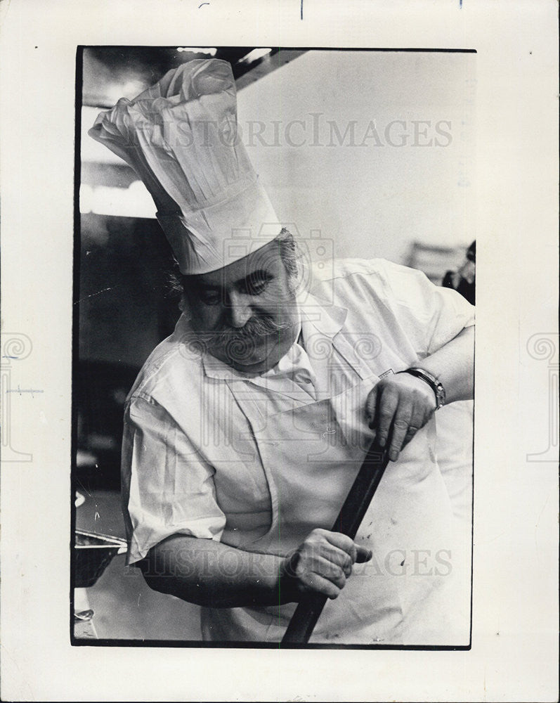 1972 Press Photo Chef Louis Szathmary - Historic Images