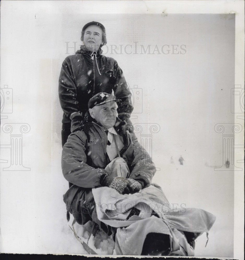 1952 Press Photo John J. McCloy U.S. high commissioner Germany ski contest - Historic Images