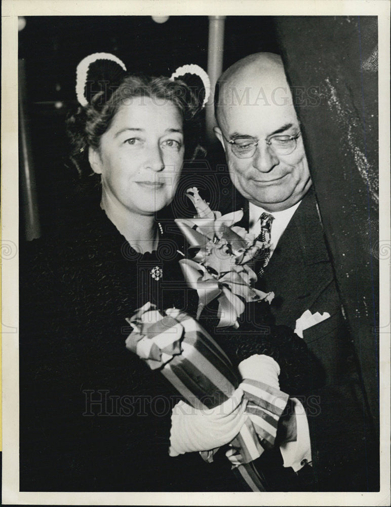 1945 Press Photo Mrs. Edward R. Stettinius wife secretary state shipbuilder - Historic Images