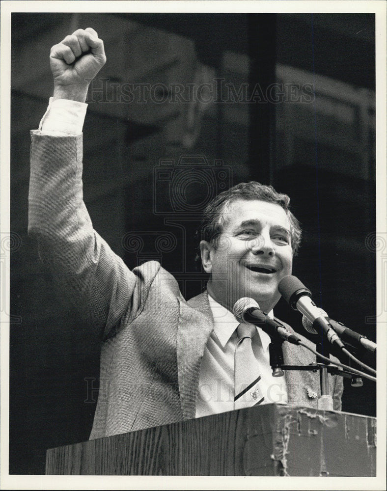 1984 Press Photo Lee Stern Chicago Sting Owner - Historic Images