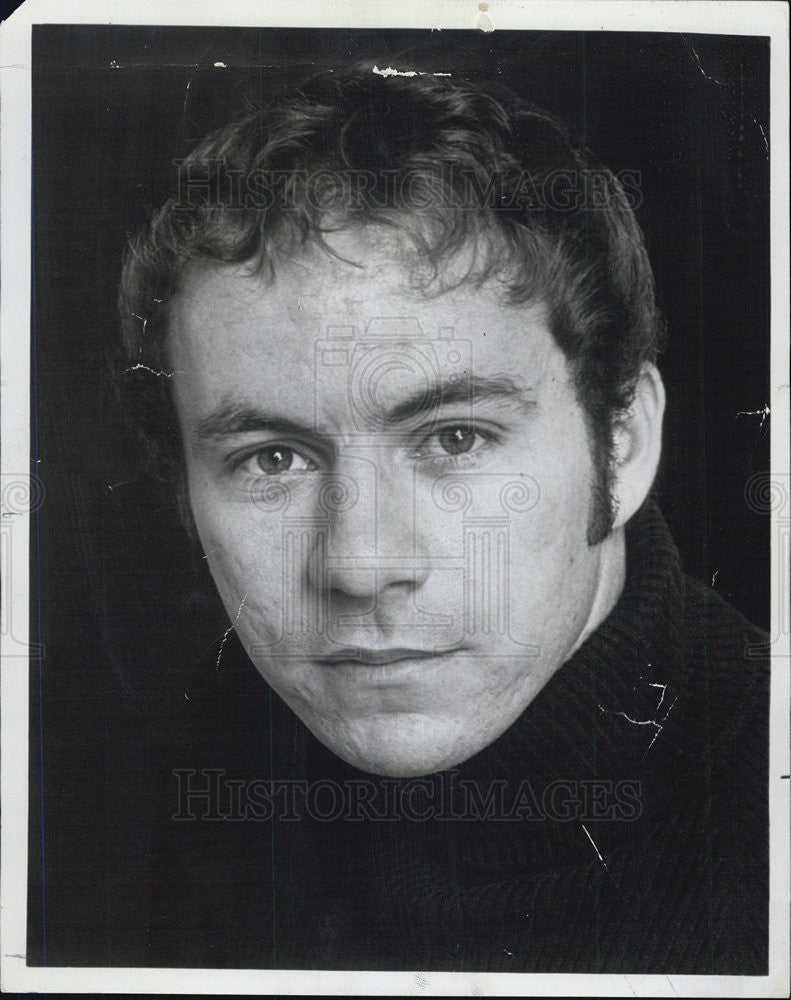1977 Press Photo James Sutorius, actor. - Historic Images