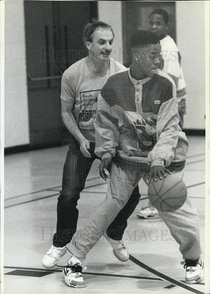 1990 Press Photo Writer Ross Talarico - Historic Images