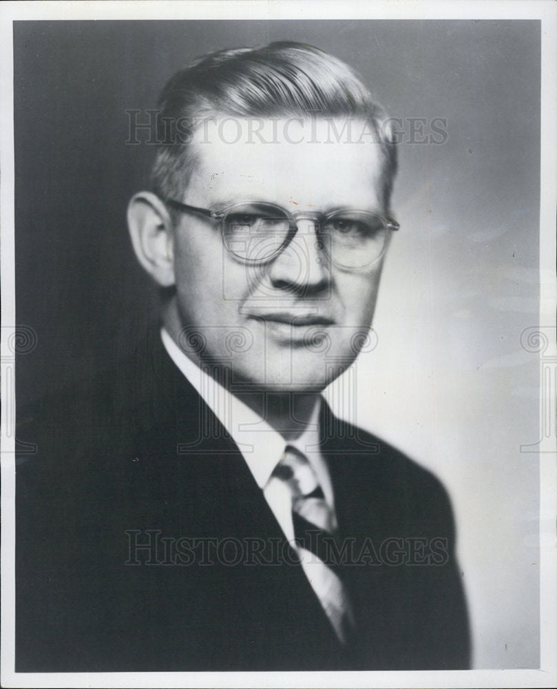 1959 Press Photo Dr. Phillips Talbot executive Director of American Universities - Historic Images