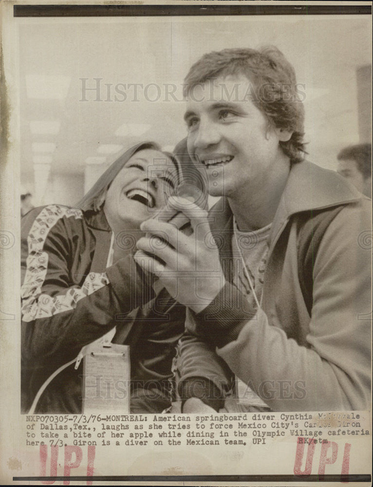 1976 Press Photo American and Mexico city springboard divers - Historic Images