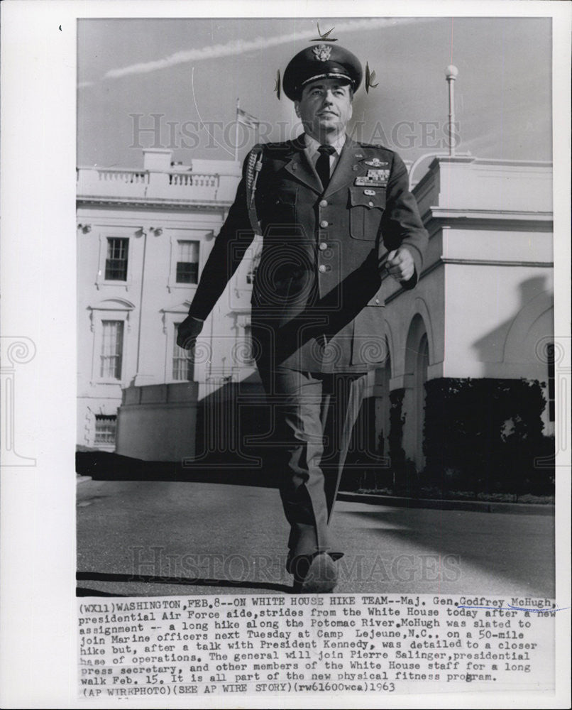 1963 Press Photo Maj. Gen. Godfrey McHugh, Presidential Air Force Aide. - Historic Images