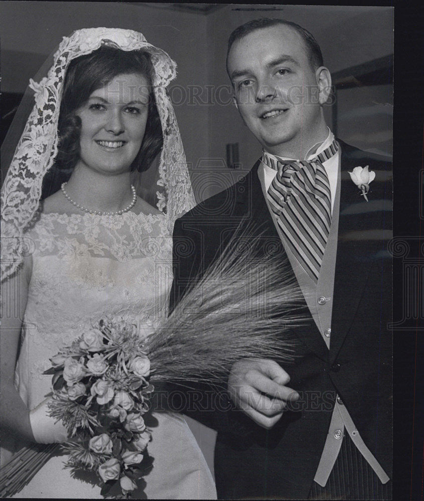 1967 Press Photo Mr and Mrs Thomas William Morris Mcguire wedding - Historic Images