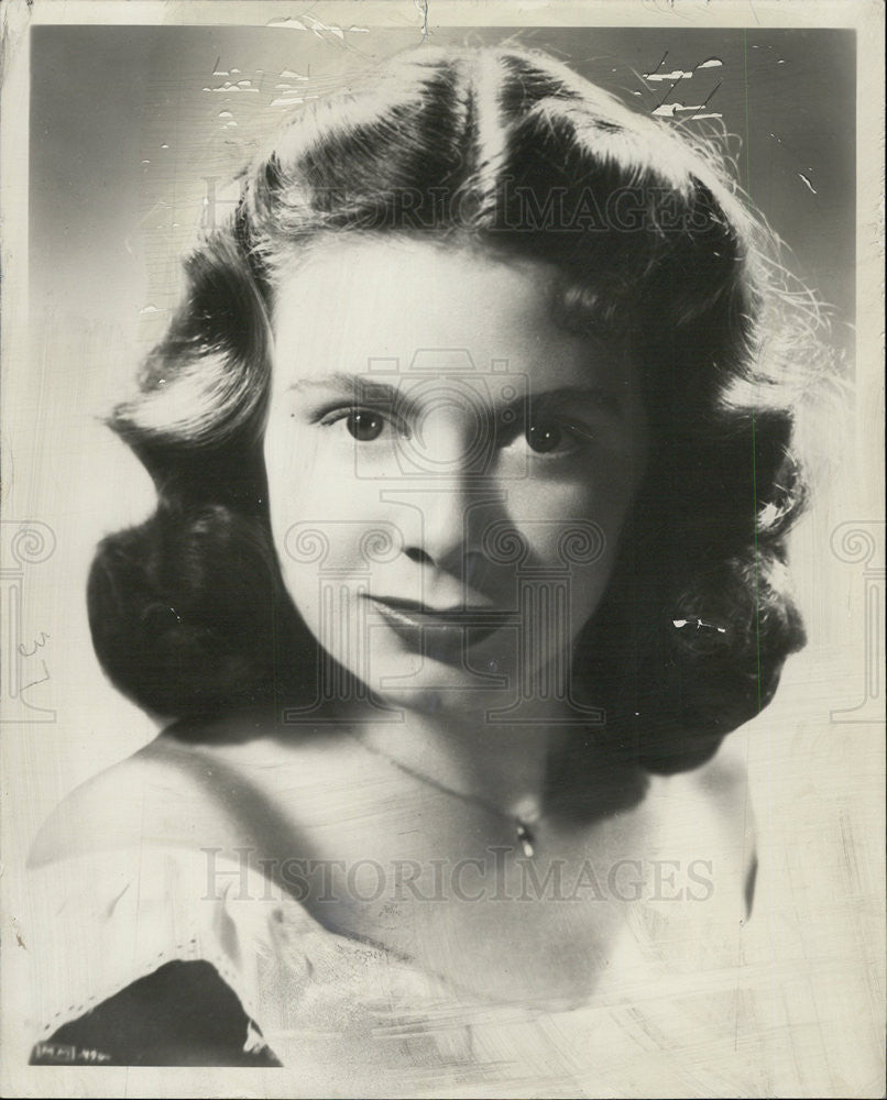 1945 Press Photo Singer Marcy McGuire Publicity Head Shot Photograph - Historic Images