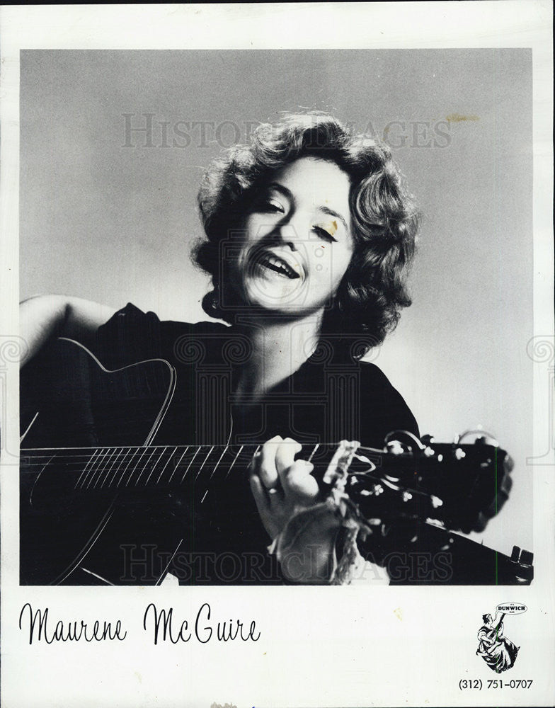 1974 Press Photo Maurene McGuire Musician Guitarist - Historic Images