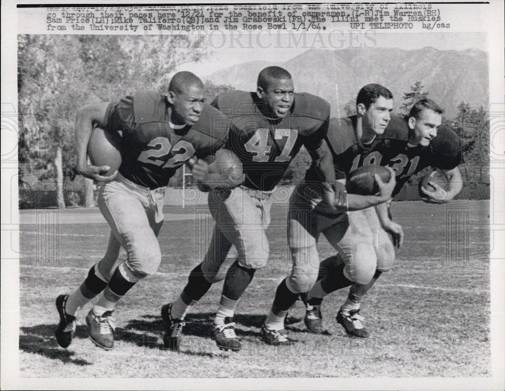 1964 Press Photo Univ Of IL FB Players Jim Warren  Sam Price Mike Taliferro - Historic Images
