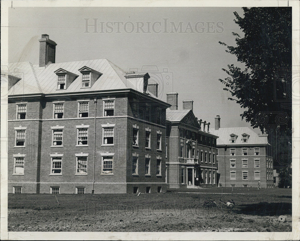 1941 Press Photo University Of Illinois First Men&#39;s Dormitory To House 369 Men - Historic Images