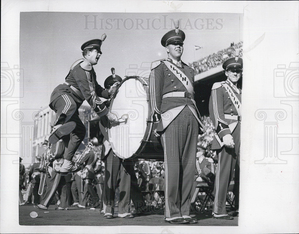 1957 Press Photo University Of Illinois Drummer William Olson During Practice - Historic Images