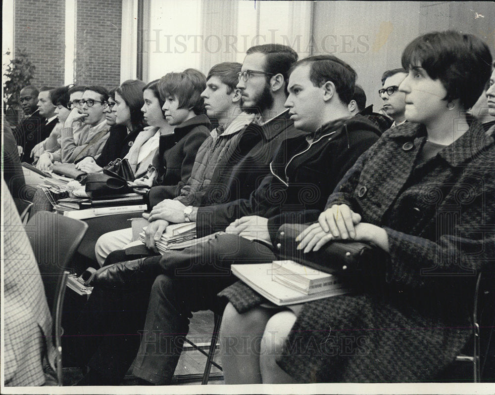 1966 Press Photo University of Illinois Chicago circle Campus students first - Historic Images